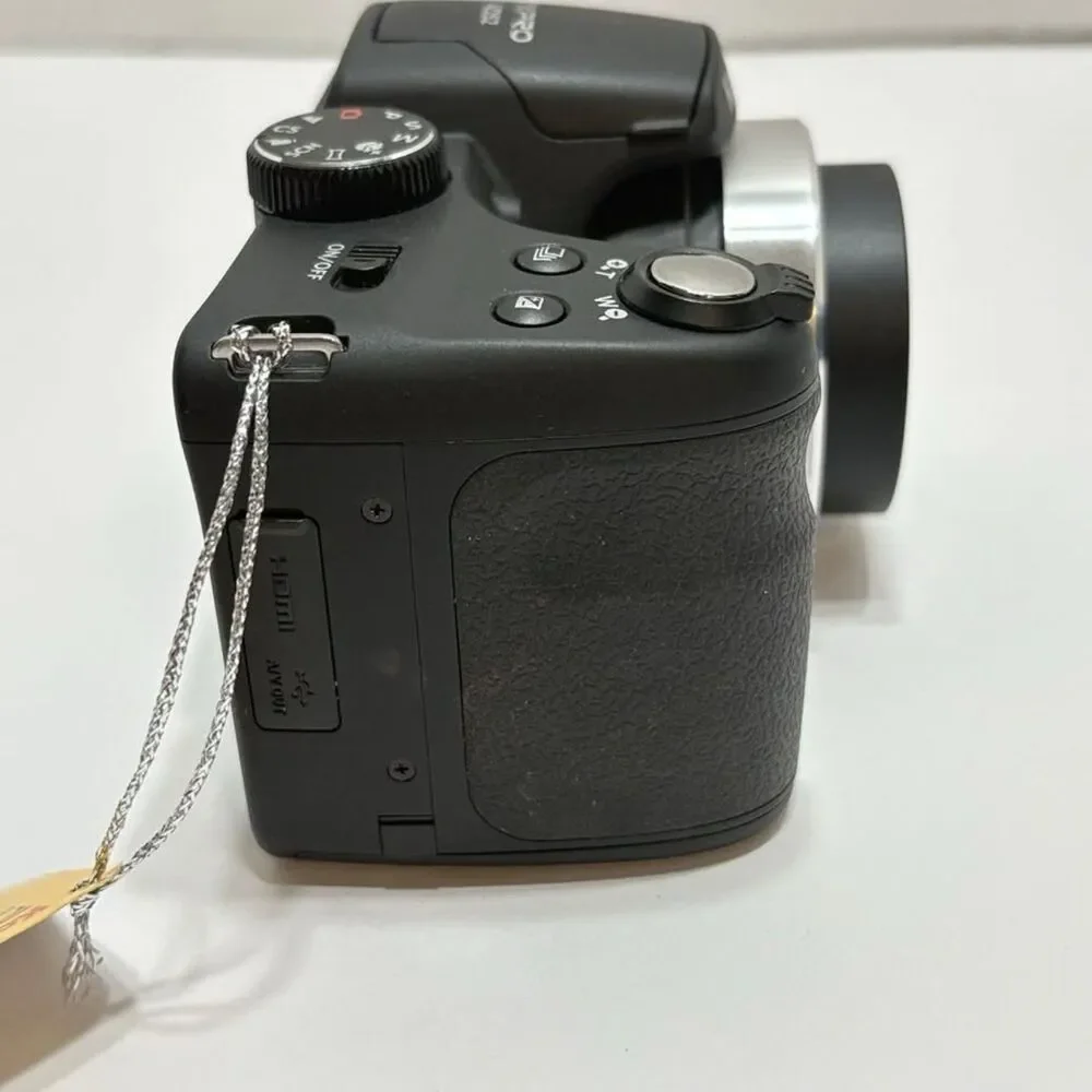 Kodak PIXPRO Az252 Point & Shoot Digital CAMERA 16mp 3